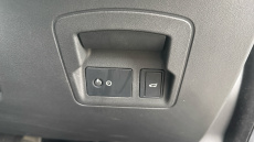 Land Rover Range Rover Velar 2.0 D200 Edition 5dr Auto Diesel Estate